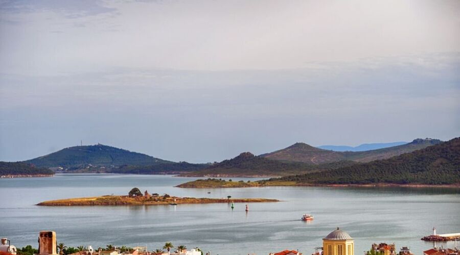 Ayvalık Cunda Assos Şeytansofrası Bozcaada Gökçeada Turu / 2 Gece Otel Konaklamalı / İstanbul Çıkışlı